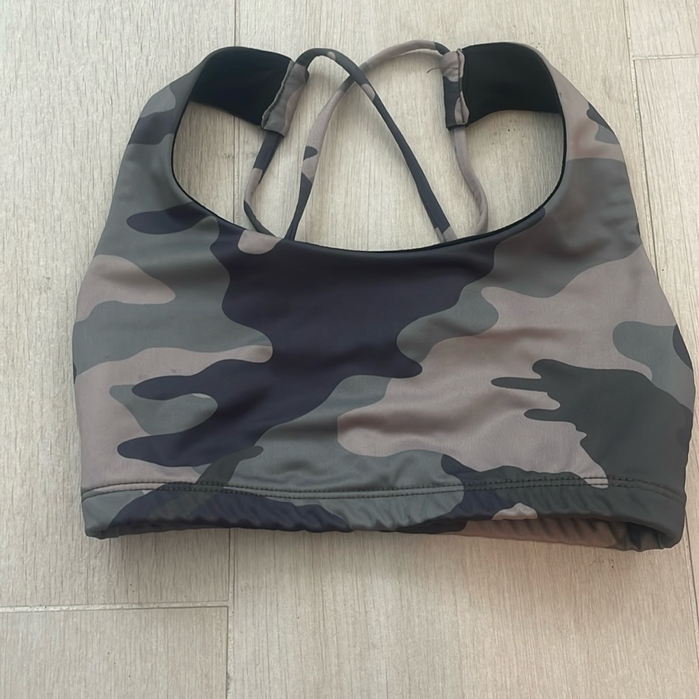Onzie crop top
